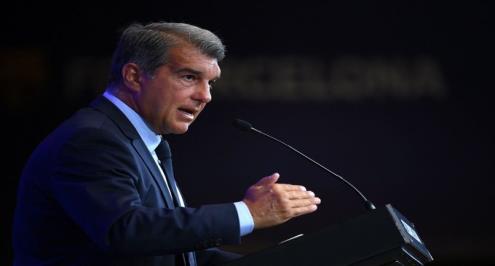 لابورتا يلوم جماهير برشلونة على واقعة مباراة فرانكفورت